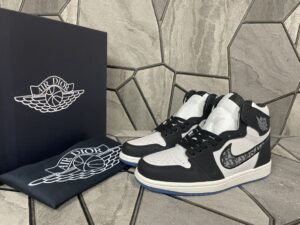 Jordan 1 Retro High Dior